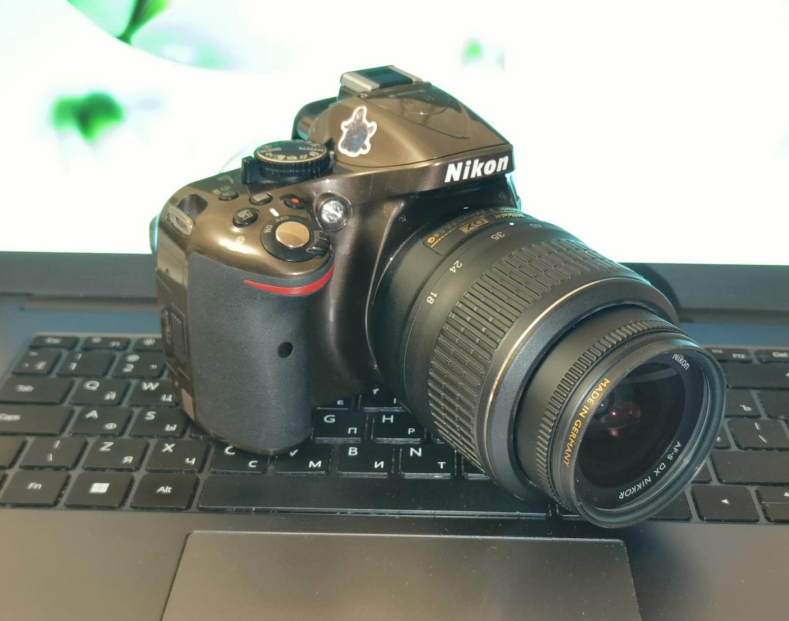 Фотоаппарат Nikon D5200 с объективом 18-55 mm