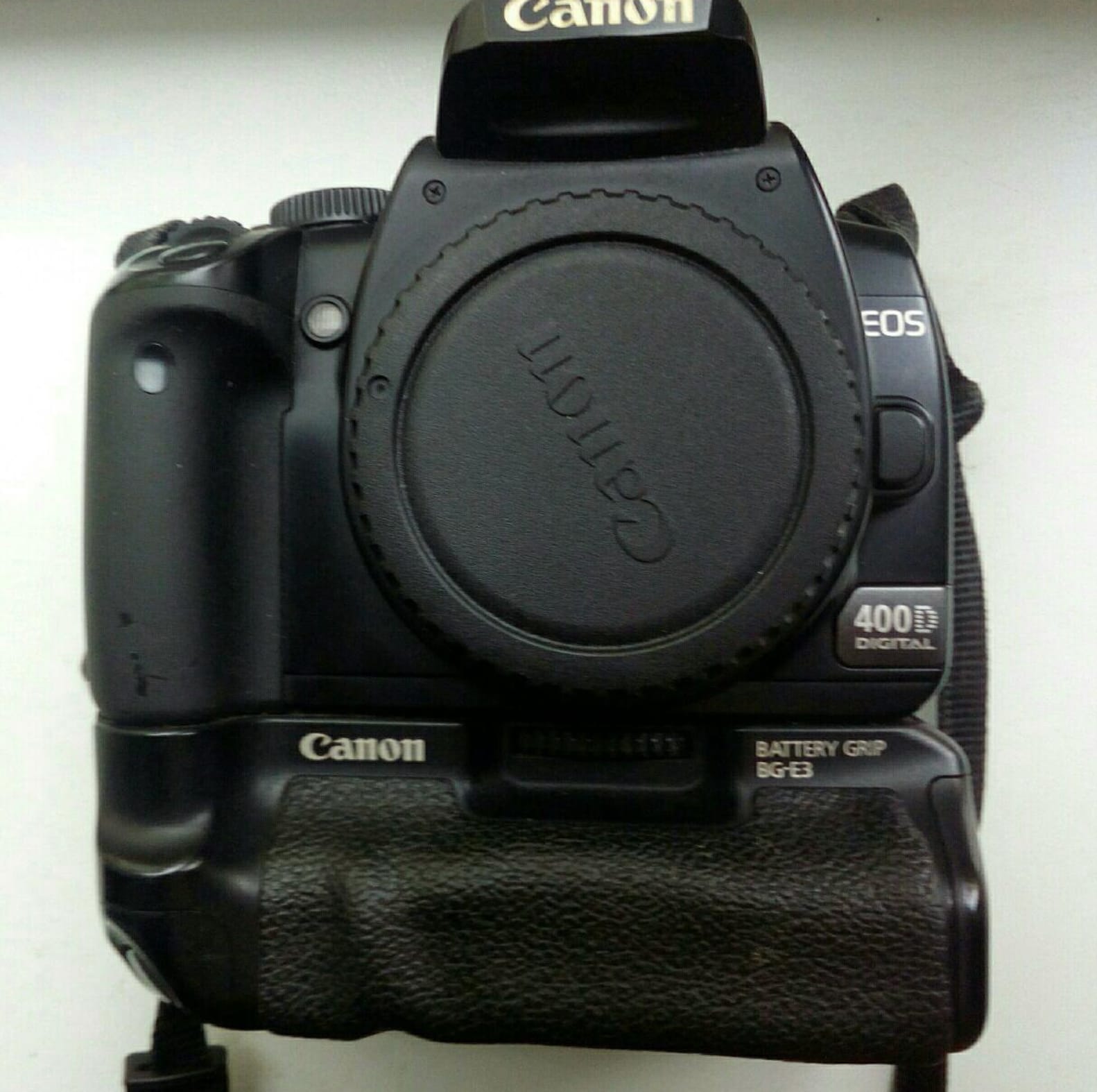 Фотоаппарат Canon EOS 400D (body) с батарейным блоком