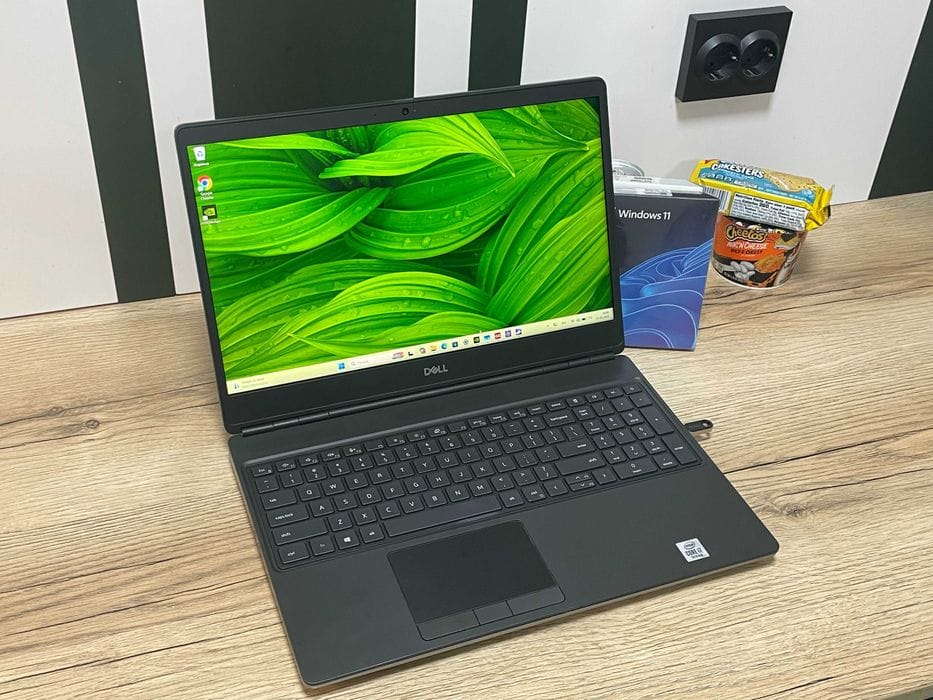 Dell Precision 7550 — i7-10875H / 32GB / Quadro T1000 / 99% sRGB